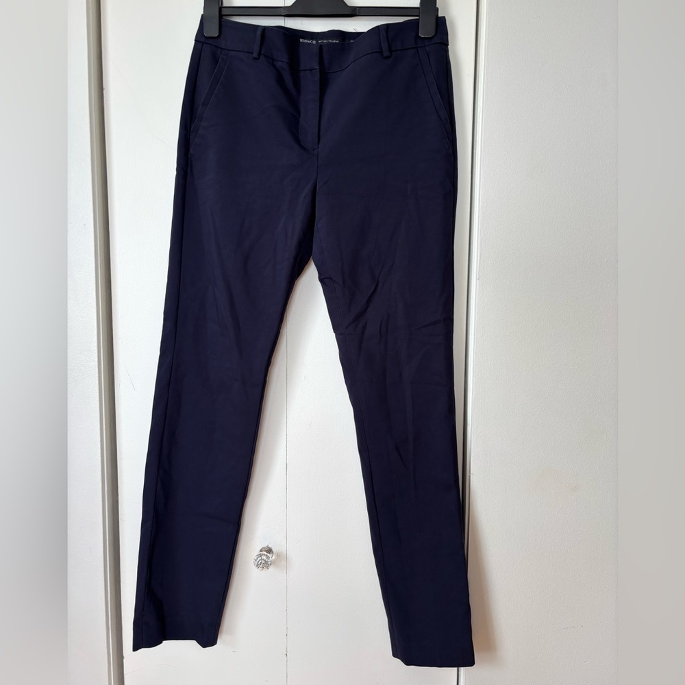 🎉4/30$🎉RW&CO Navy Stretch Trousers - Size 8
